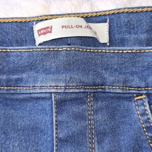 Levis Stretch Jeggings jeans, girls size 12.